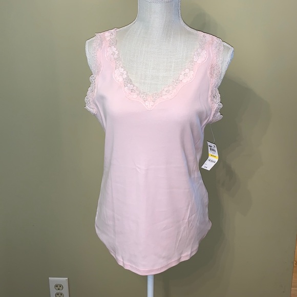 Karen Scott Tops - Karen Scott scallop lace top